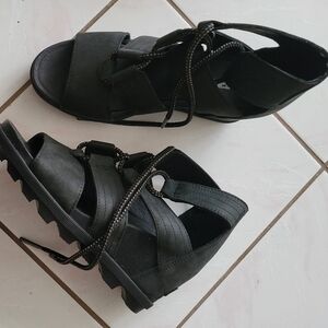 Sorel women's black wedge sandals